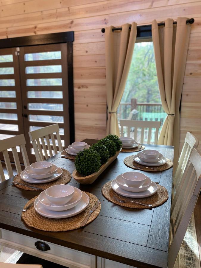 New Luxury Cabin, Hot Tub, Forest Views,Hotel Style Amenities Broken Bow Extérieur photo