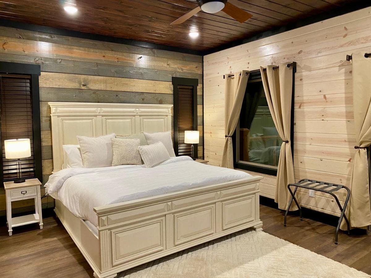 New Luxury Cabin, Hot Tub, Forest Views,Hotel Style Amenities Broken Bow Extérieur photo